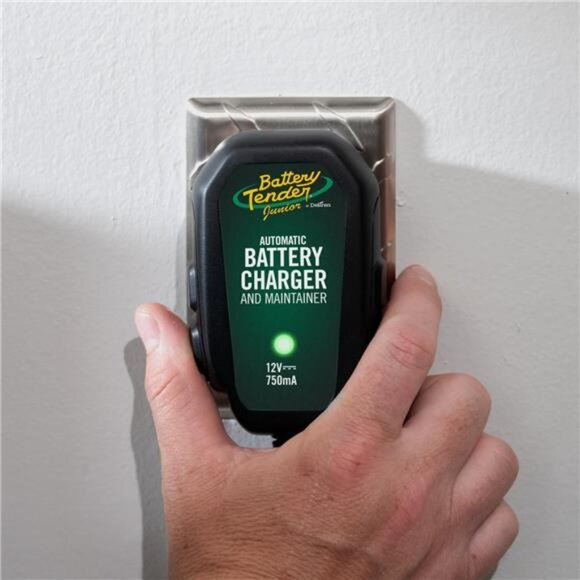 Battery Tender Junior 12V, 750mA Charger and Maintainer: Automatic 12V Charger - Picture 5 of 7